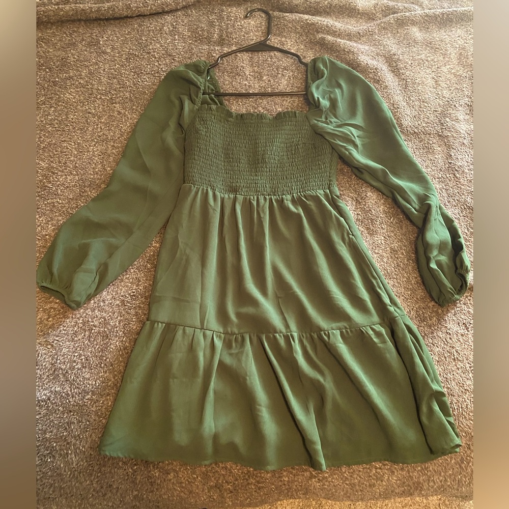 A&F mini dress. Smocked top detailing. Size small, never worn.